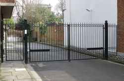 Eagle Residential Swing Gate