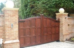 Eagle Hardwood Electric Gates